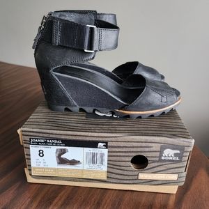 Sorel Joanie Black Sandal Size 8